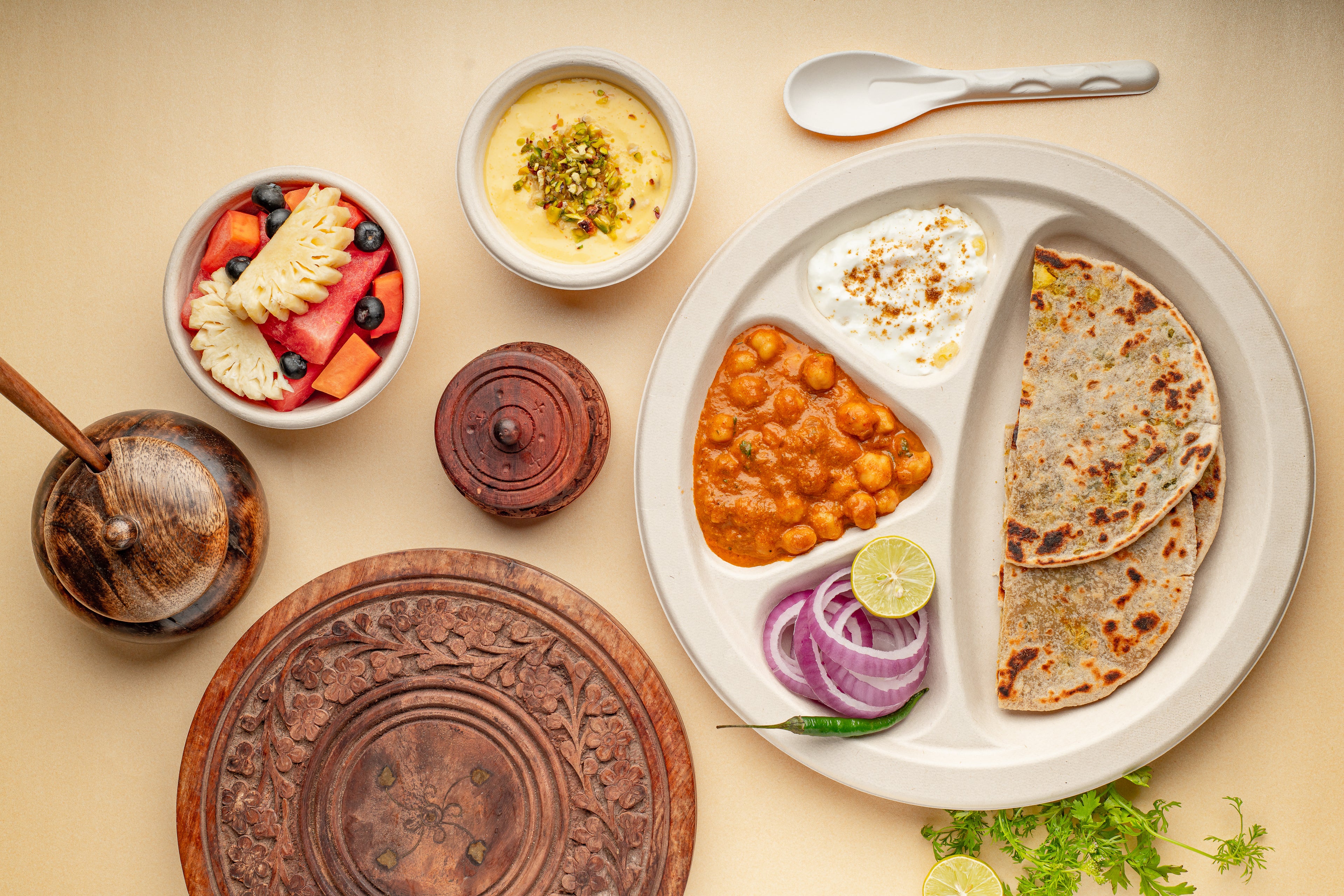 Round Compartment Plates